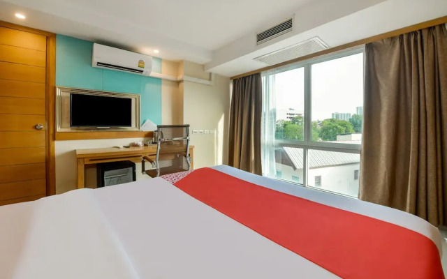 D Day Resotel Pattaya by OYO Rooms