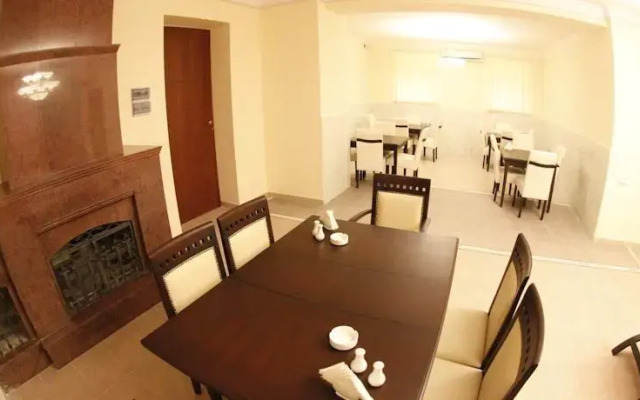 Town Palace Hotel