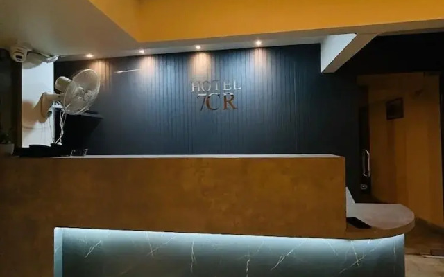 Hotel 7 Cr