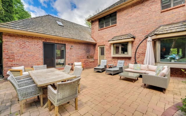 Spacious & Secluded Madison Home Near Dtwn!