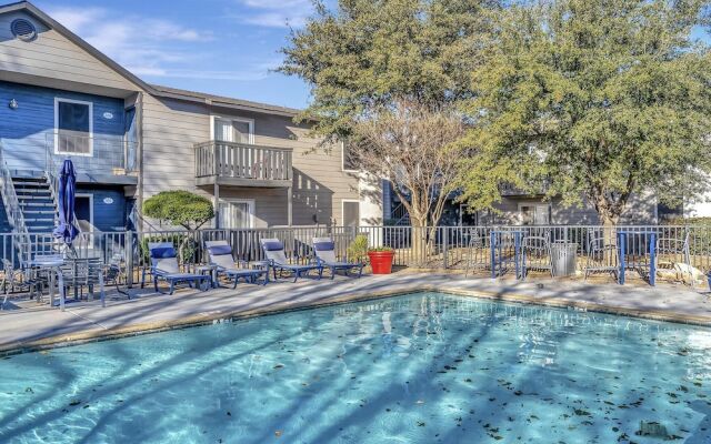 Lovely Midland Getaway With Fitness Center