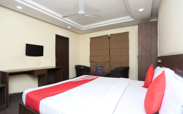 OYO 15096 Hotel Stay International
