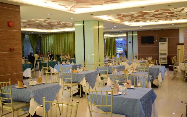 Vista Hotel Cubao