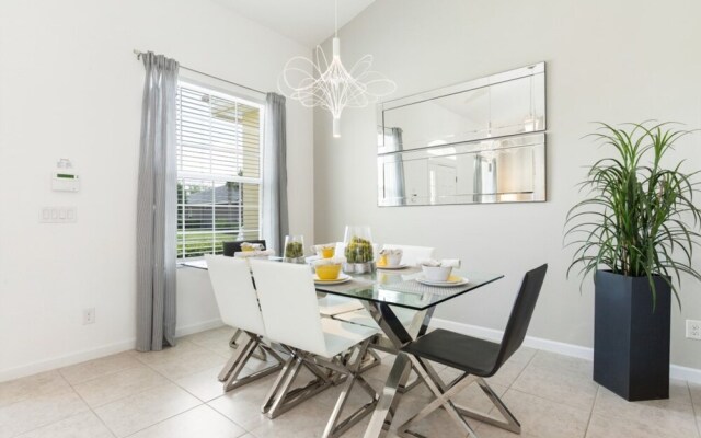 Solterra - 4148 Oaktree Drive