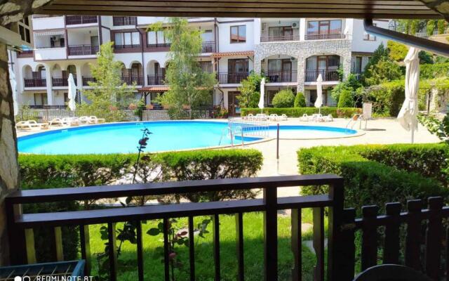 ARENA Aparthotel