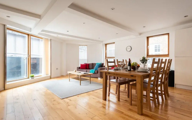 Platinum Apartment next to London Bridge 9995