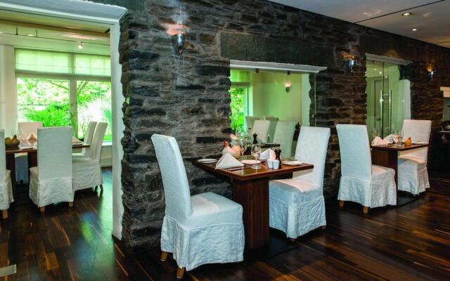 Lakeside Hotel & Spa