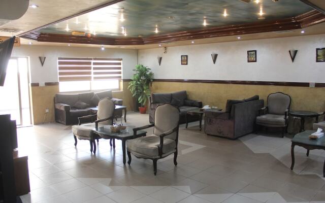 Al Ahfad Hotel Apartments
