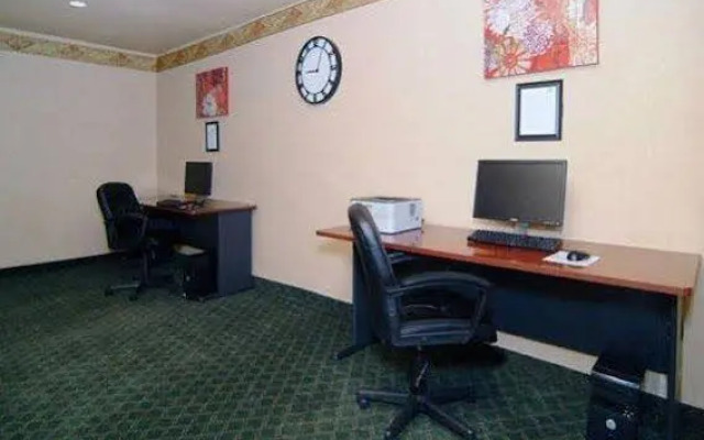 Pan American Inn & Suites