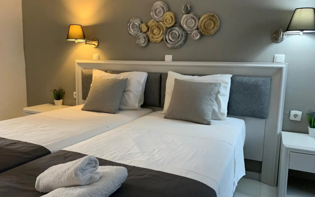 Alkyonides Hotel