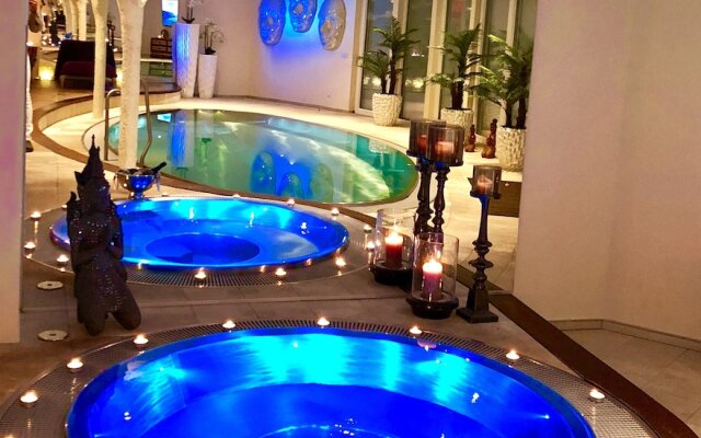 SUITES & SPA Hotel