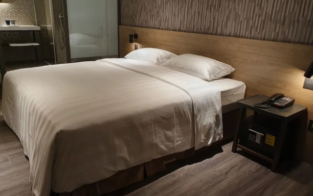 City Suites Taoyuan Station