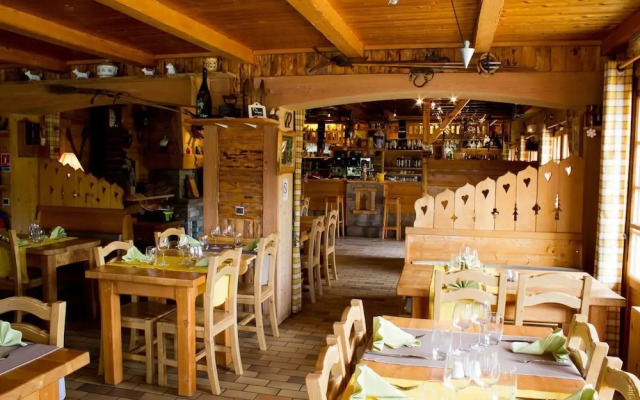 Logis Hotel La Molliniere
