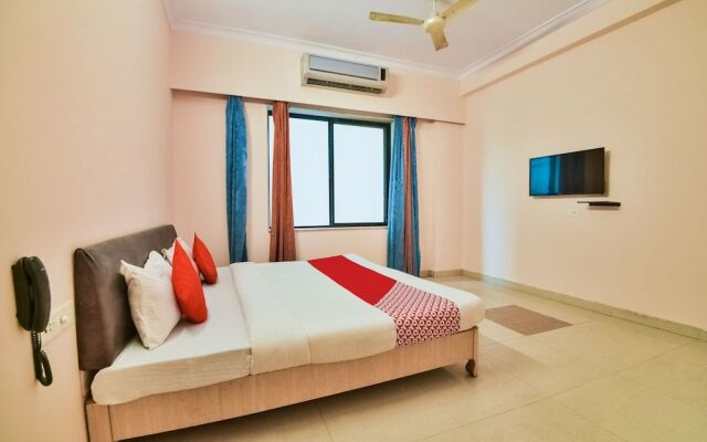 Oyo 37212 Hotel Soft Petals By Arn Group