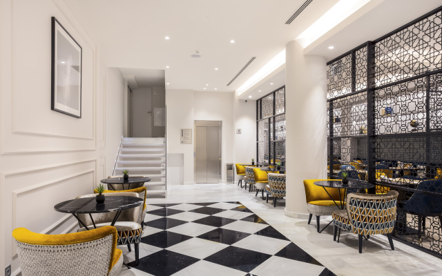 Eurostars Puerta Real Hotel