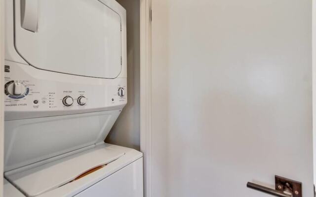 151 West Kalmia Street Executive 2BR