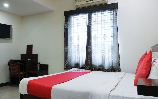 OYO 16539 Grand Sandarshini Inn