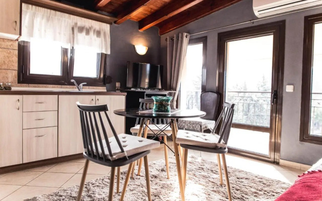 Forest View Apartment