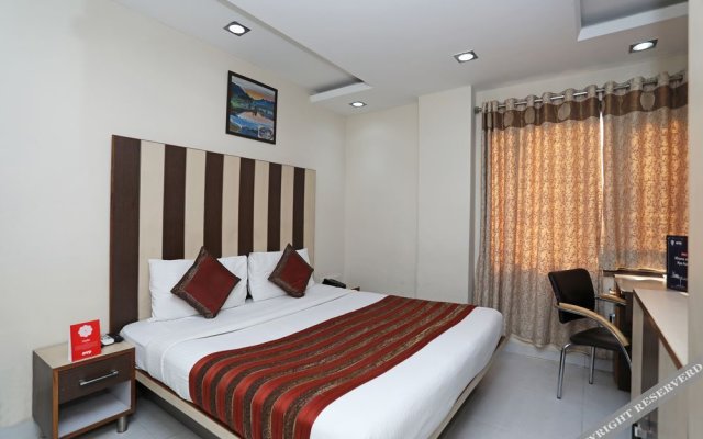 Oyo 10937 Hotel Balsons Continental