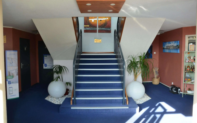 Brit Hotel Caen Herouville