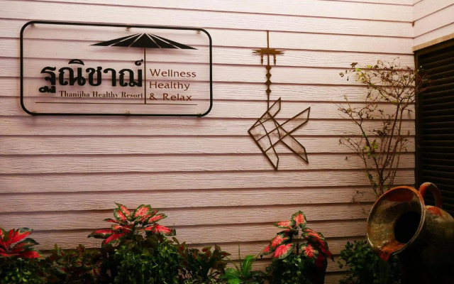 Thanicha Resort Amphawa