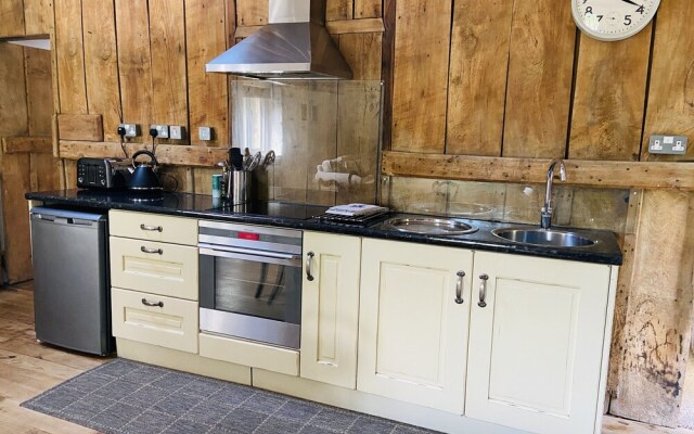 Beautiful Barn Conversion With Wood-burning Stove