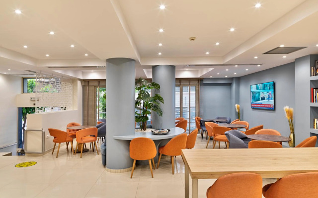 Phidias Piraeus Hotel