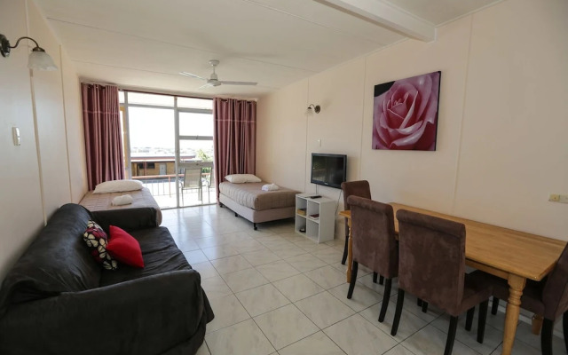 Harbour View Motel