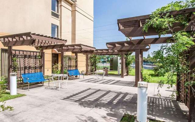 Sleep Inn and Suites Hattiesburg