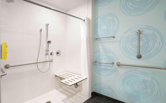 Tru by Hilton Sandusky, OH