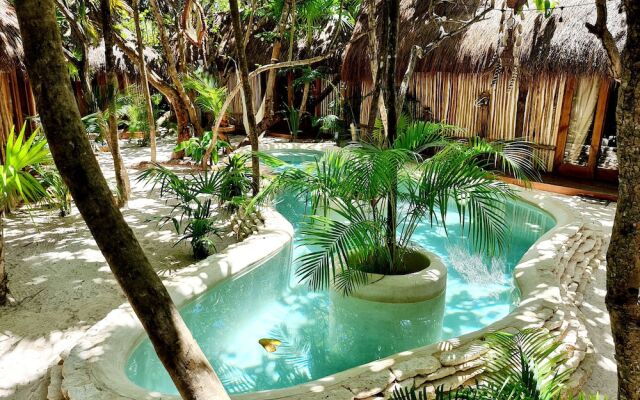 Ikal Hotel Tulum