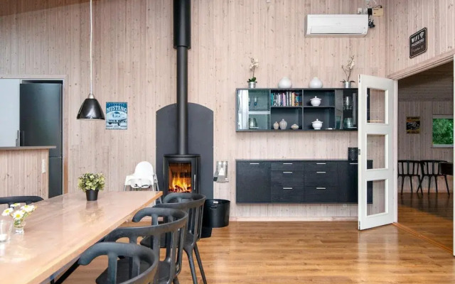 10 Person Holiday Home in Glesborg