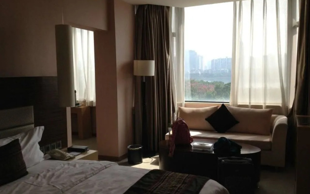 Youfeng Lakeview Hotel