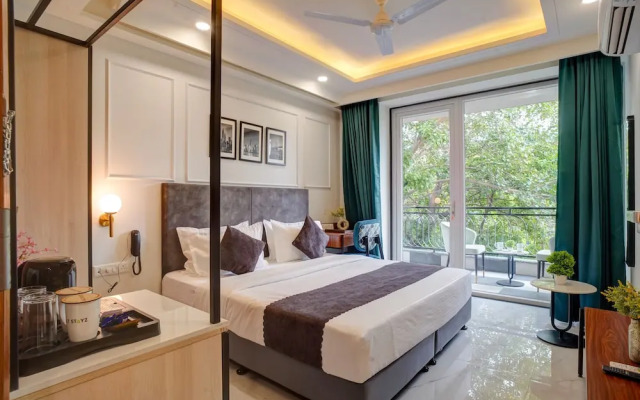 Saltstayz Premier - Sector 50 & Golf Course Ext Road