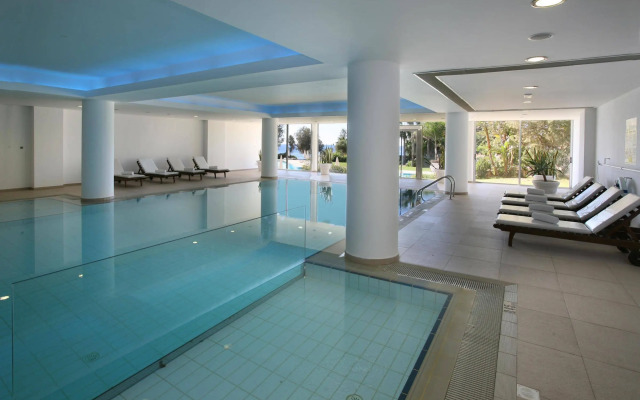 Grecian Sands Hotel
