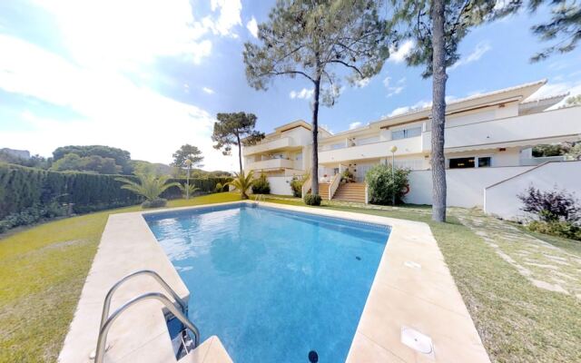 Very Nice Family Apartment, Close To Pool