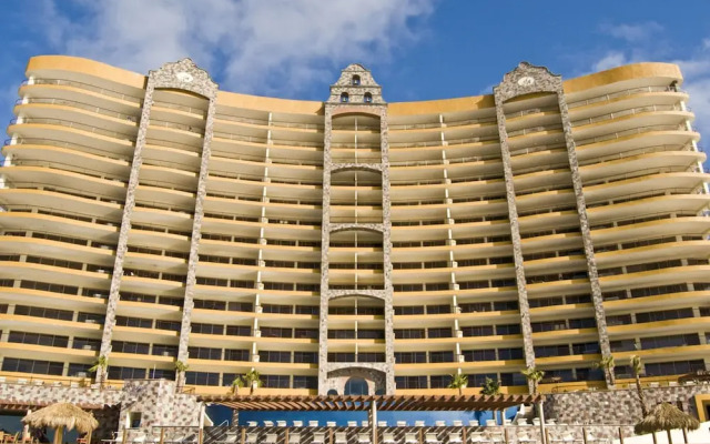 Sonoran Sky 2BR Upper 704 Sky by Casago