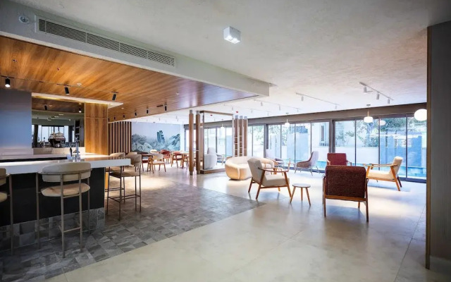 Lei Hotel