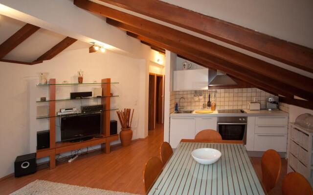 Jees Exclusive Apartments
