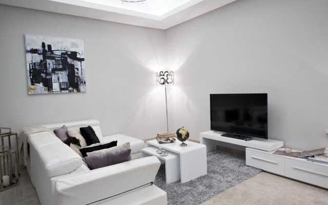 Al Manzil Residence