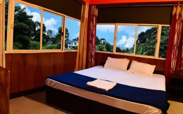 Mountain View Holiday Home ( A M Homestay)