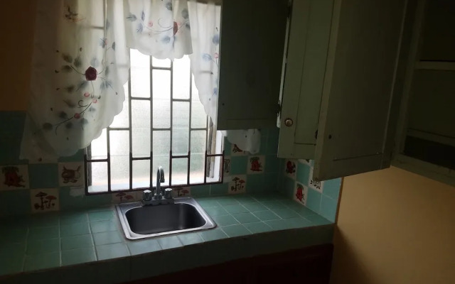 The Cozy Family Inn Guesthouse