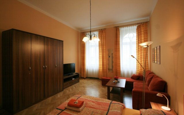 Apartment No. 19 Jaltská 3
