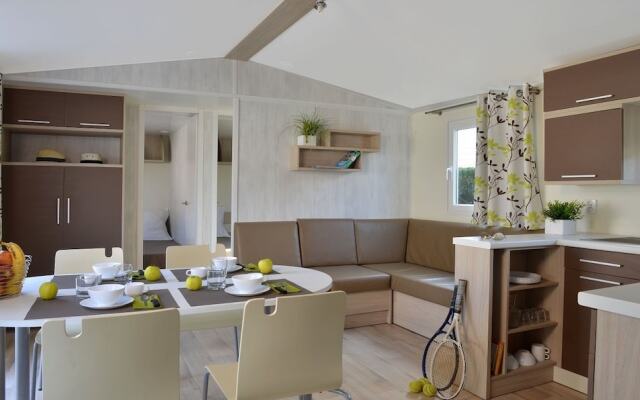 Camping Les Places Dorees