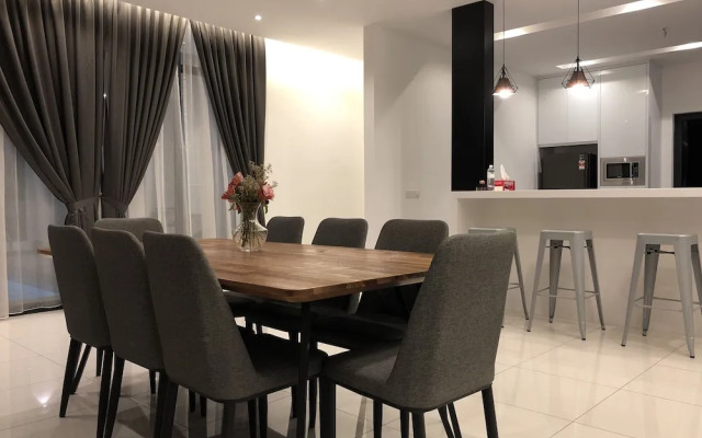 The Dahlias Luxury Residence
