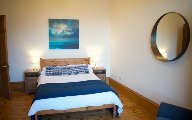Newly Refurbished 1 Bedroom Apartment in Stockbridge