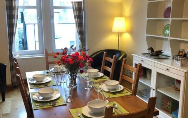 Oakbank - Comfort in the Glens!