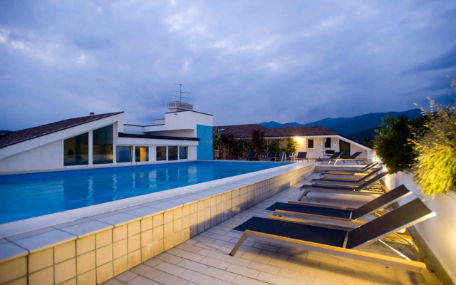 Regal Hotel
