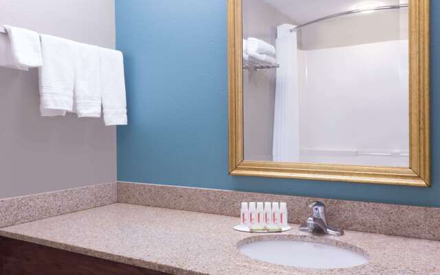 Super 8 by Wyndham Rainsville