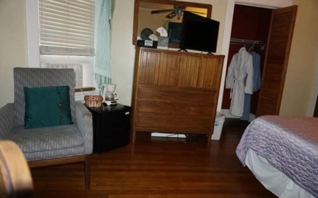University Circle Bed and Breakfast